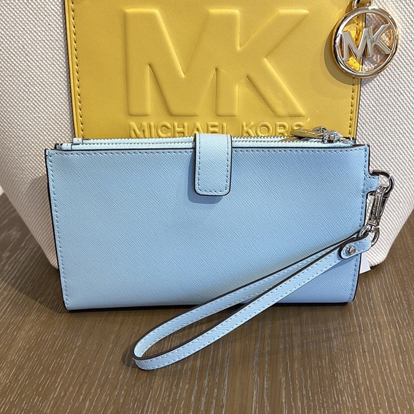 MICHAEL KORS LARGE DOUBLE ZIP WRISTLET WALLET PHONE CASE CLUTCH 
Vista Blue 
NWT - Picture 4 of 16